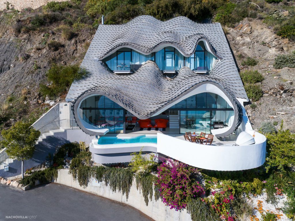 Cliff-House-Gilbartolome-The-World's-Most-Extraordinary-Homes-Netflix